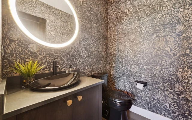 Outside The Bubble 4 Bedroom Home