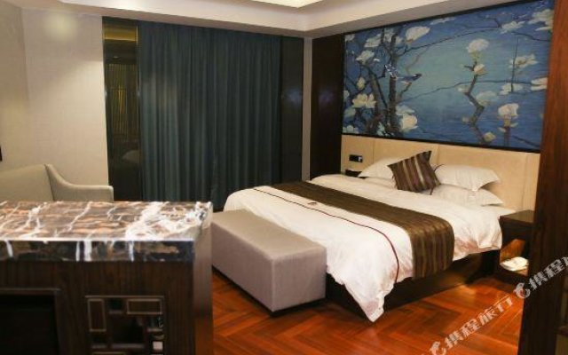 Fuyi International Hotel (Shanghai International Tourism Resort Zhoupu)