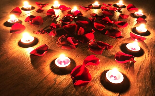 Royal Aqua Luxury Hotel & Spa