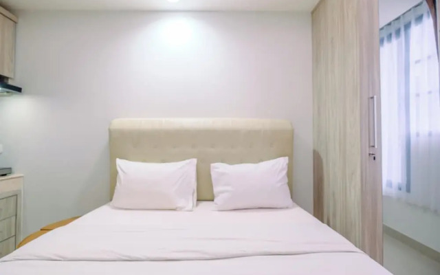 Modern Look And Comfortable Studio Evenciio Margonda Apartment