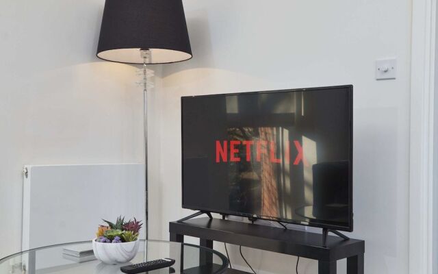 Luxury Central Stevenage Apartment