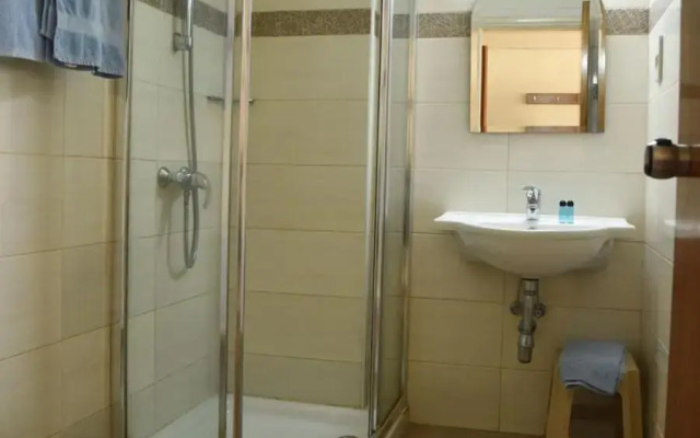 Elysso Hotel