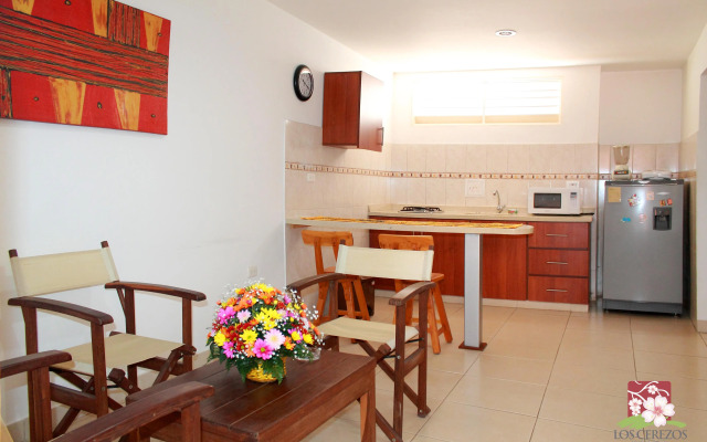 Apartahotel Los Cerezos