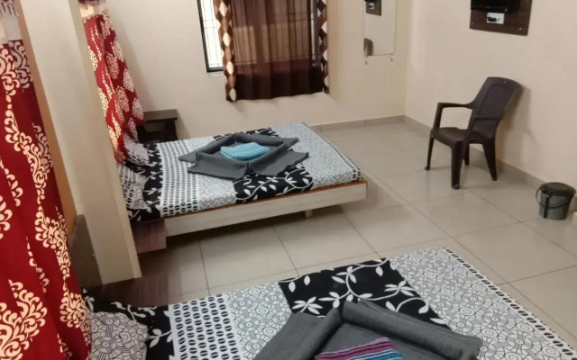 Hotel Laxmi Sadan
