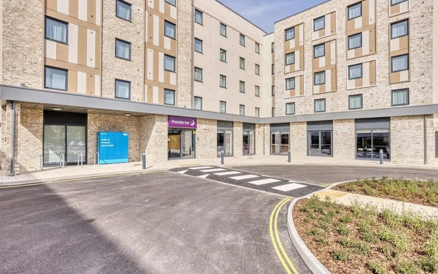 Premier Inn Bristol Cribbs Causeway M5J17