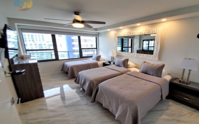 Alexander 1103 4 Bedroom Apts by RedAwning