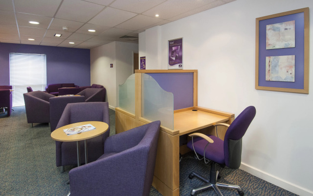 Premier Inn  Bradford South