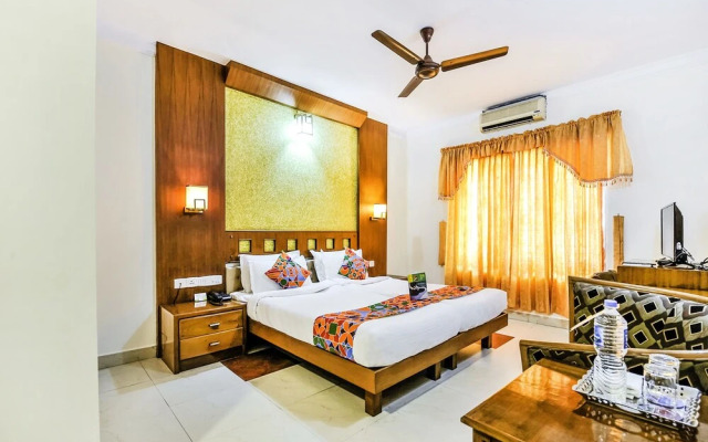 FabHotel Kangappadan Residency
