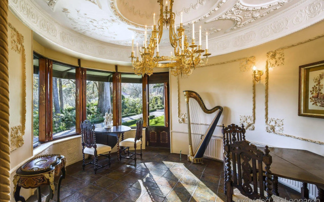 Thorngrove Manor Hotel