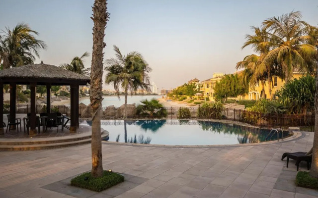The Palm Jumeirah Villas - Frond A