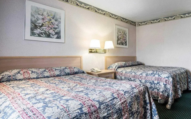 Rodeway Inn Monterey Near Fairgrounds