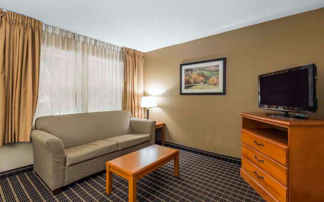 Quality Inn & Suites Sevierville - Pigeon Forge