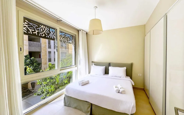 Xuru Stays I Roomy & Relaxed 1bdr @ Mangroovy Free Beach & Pool