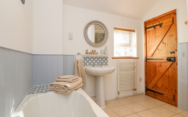 Pond Cottage