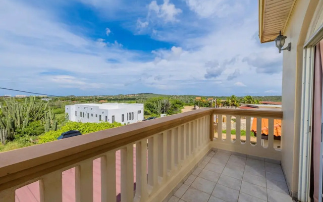 Cozy Tranquil 3BR 2BA Home w Private Pool Patio