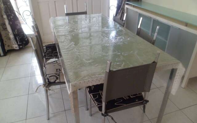 Villa Kota Bunga Mawar