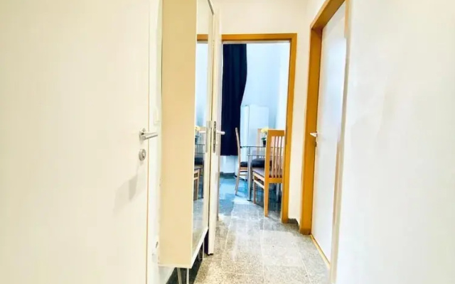 Cozy 1BR Apartment Near Danube River