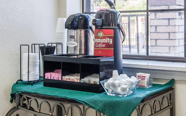 Econo Lodge Brownsville