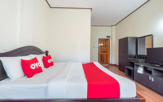 OYO 918 Kachapol Hotel