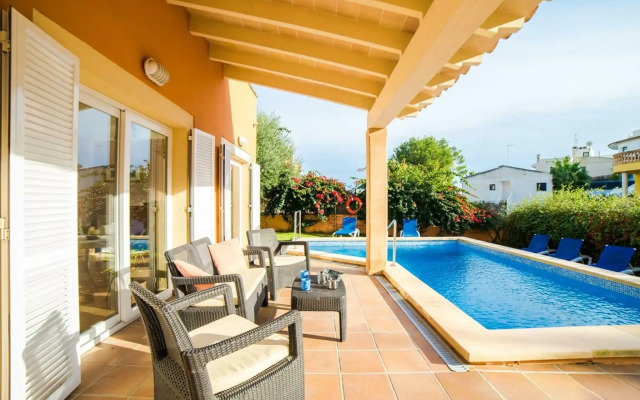 Spacious Villa in Alcudia Majorca with Private Pool