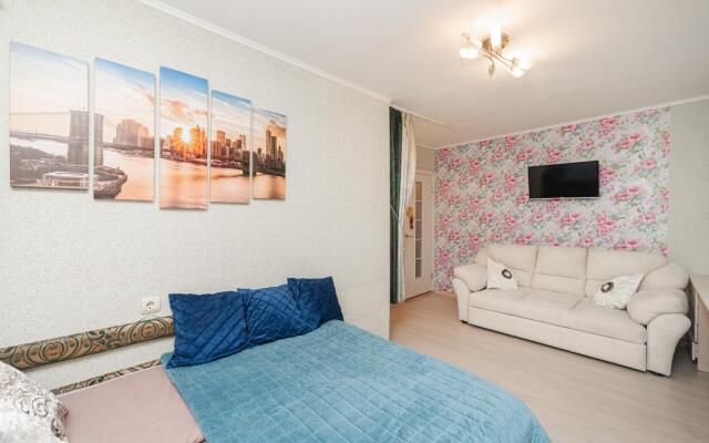 КАК ДОМА на бульваре Новаторов 102