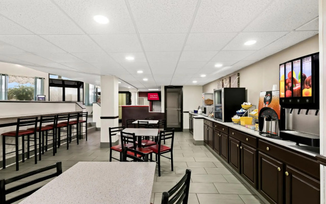 Red Roof Inn & Suites Duncan