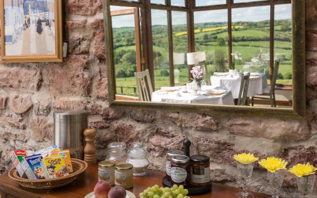 SummerHouse Bed & Breakfast