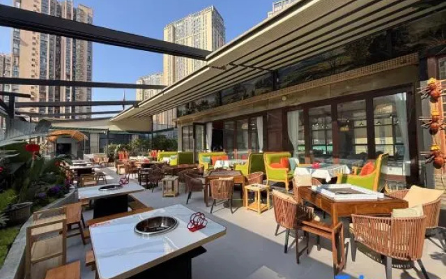 Warner Is Not Only A Motel – Restaurant – Chengdu