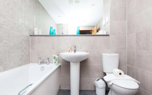 2 Bedroom Flat In Converted Distillery In Edinburgh