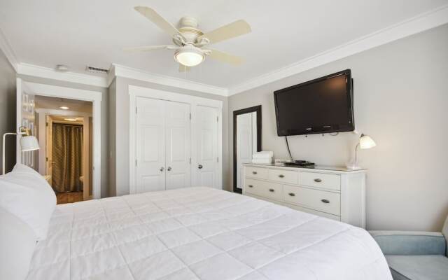 Sandpiper Cove 1125 1 Bedroom Condo by RedAwning