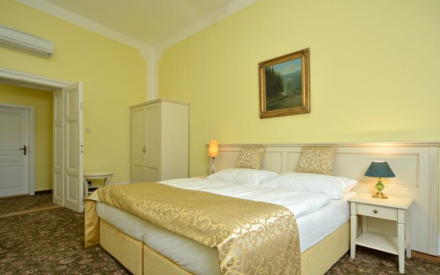 Hotel Ungelt / Royal Residence Ungelt