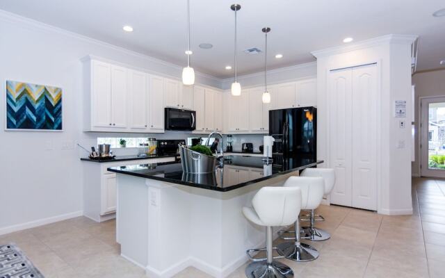 Dream Vacation Home 15 Min to Disney BV577