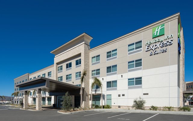 Holiday Inn Express & Suites Murrieta, an IHG Hotel