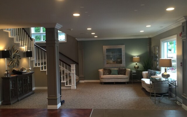 The Inn at Okoboji
