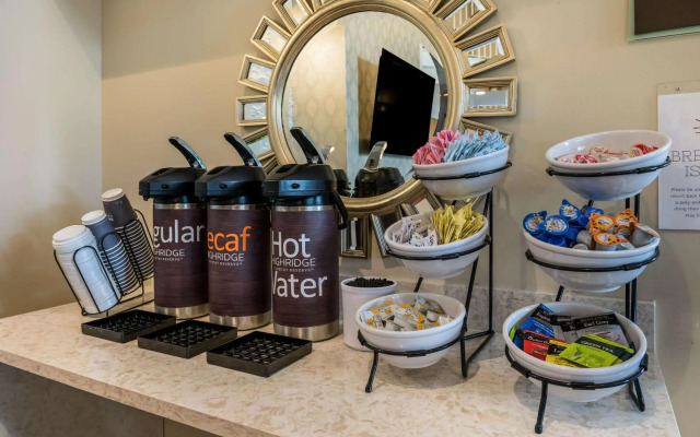 Country Inn & Suites by Radisson, Grandville-Grand Rapids West, MI