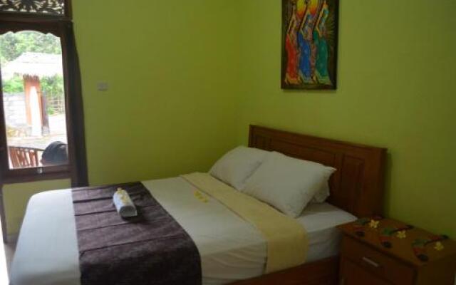 Made Roejas Homestay
