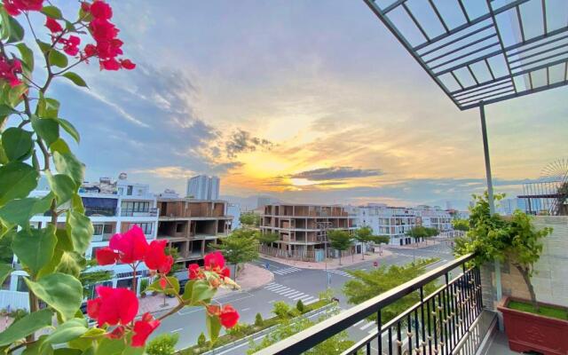 Gold Pig Homestay & Apartment