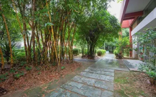 Zhuyuan Hotel (Guangzhou South China Agricultural University)