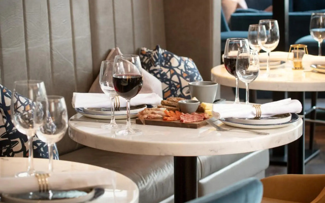 voco Edinburgh-Haymarket by IHG
