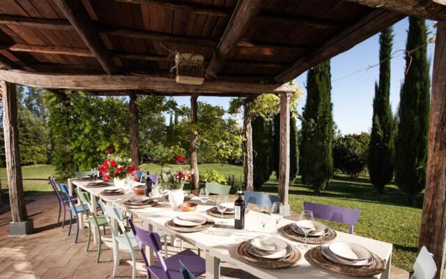 Independent Residence With 14 Beds in Montepulciano-podere Monti