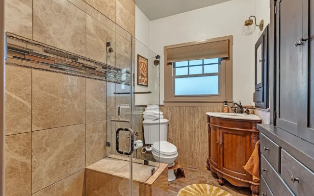 Brick & Creek House 3 Bedroom Home