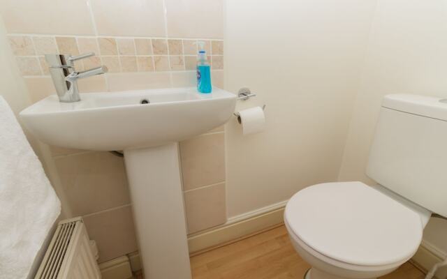 Luxury 5 Bed house in Windsor