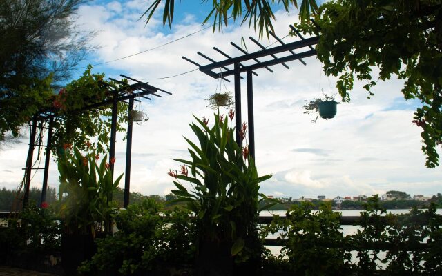 TRIPLE Riverside Villa Hoi An