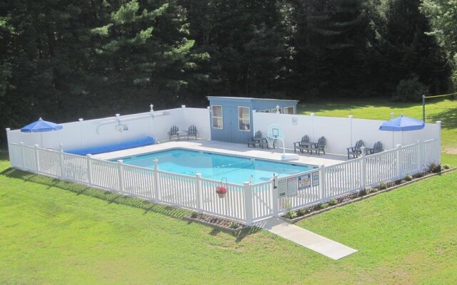 North Colony Motel and Cottages