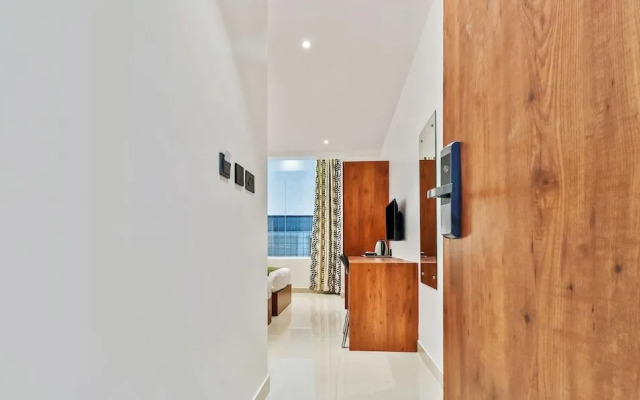 Treebo Trend Blu Orchid