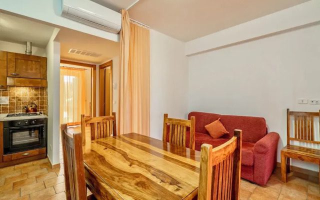 Residence with swimming pool in Sorano