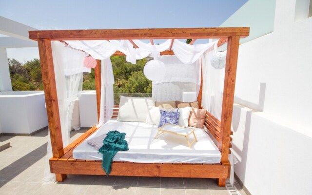 Los Mangos Swedish Style Nerja Canovas