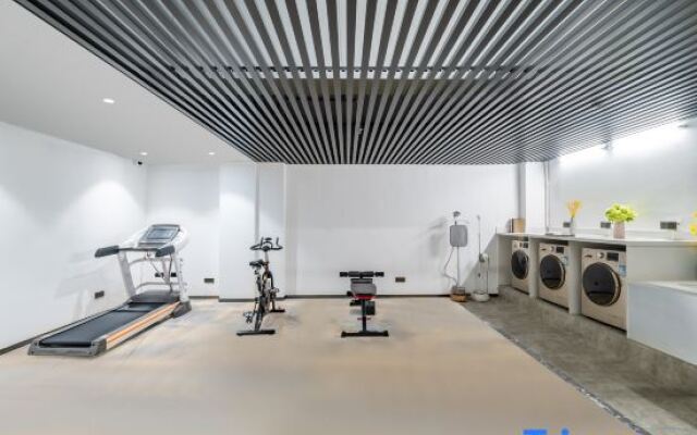 Meihao EZZI Hotel (Guangzhou North Station Huadu Square)