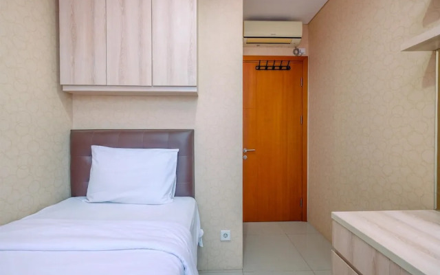 Nice And Comfort 2Br Apartment At Woodland Park Residence