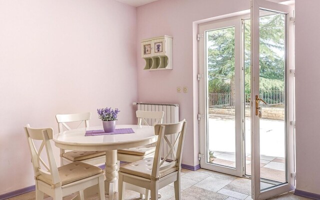 Nice Home in Pula With Wifi and 6 Bedrooms